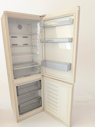 Nevera combi No Frost Beko