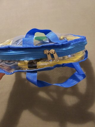 Juego raquetas y pelotas para niños