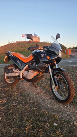 BMW F650 Funduro 1997 Negra/Naranja