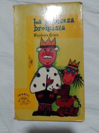 Cuatro libros de entretenimiento .