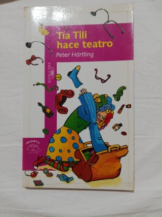 Cuatro libros de entretenimiento .