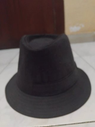 Gorra negra