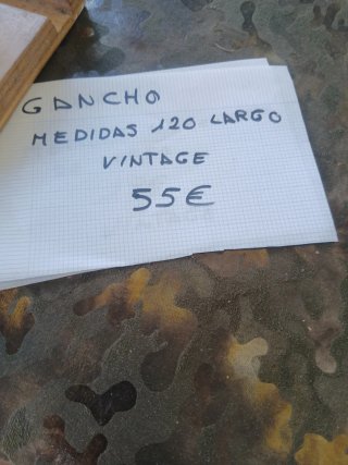 Gancho de hierro forjado vintage