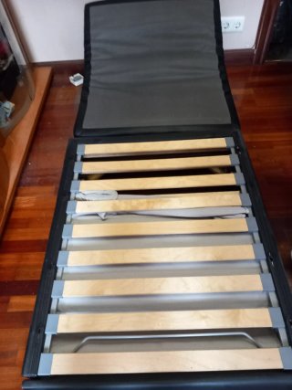 Puf Cama Doble Negro y Beige