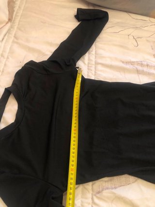Vestido negro espalda descubierta