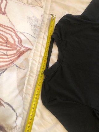Vestido negro espalda descubierta