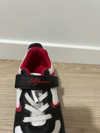 Zapatillas con ruedas talla 37