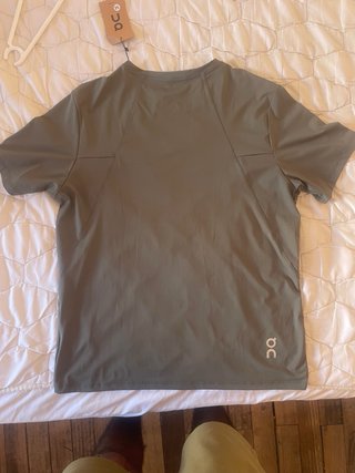 Camiseta On Verde Oliva