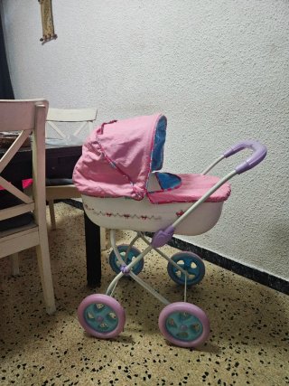 Cochecito de muñecas rosa y azul