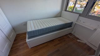 Cama con cajones de almacenaje