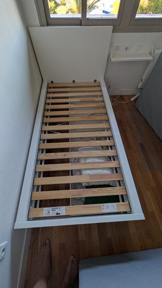 Cama con cajones de almacenaje