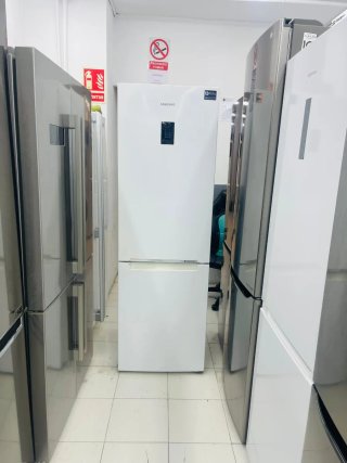 Nevera marca Samsung Blanco con garantia