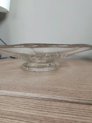 Frutero de cristal decorado con uvas