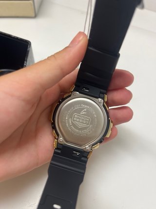 Reloj Casio G-Shock Dorado y Negro