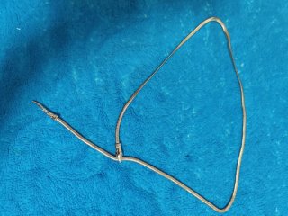 Collar forma serpiente