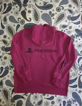 ZARA Sudadera T.11/12 PlayStation