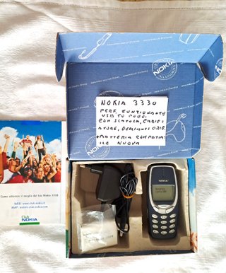Nokia 3330 con scatola, caricatore, batteria
