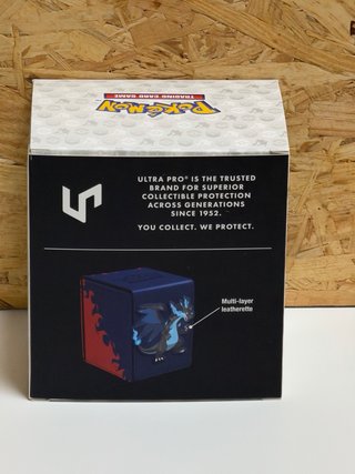 Alcove Flip Deck Box Pokemon Charizard X Ultra PRO