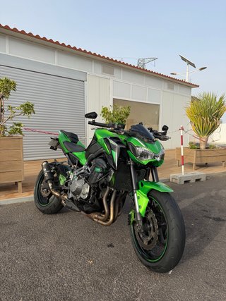 Kawasaki Z900 Full-ABS Verde
