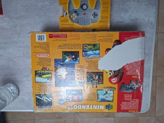 Nintendo 64 con Expansion Pak y accesorios