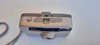 Ricoh FZ-835 Zoom fotocamera analogica 35mm rullin