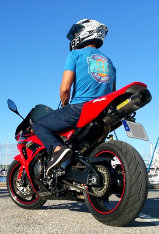 Honda CBR1000RR  Roja y Negra