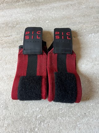Muñequeras Picsil Rojas y Negras