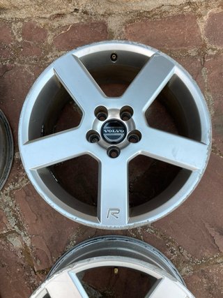 Llantas Volvo R - Pegasus 17 pulgadas