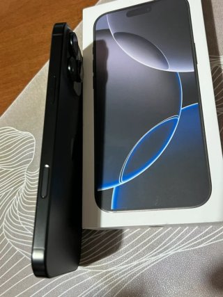 iPhone 16 Pro Max Gris