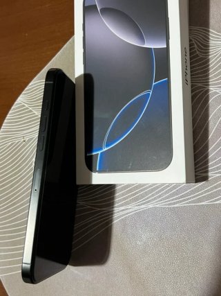 iPhone 16 Pro Max Gris