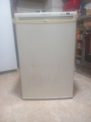 Congelador vertical LG de 4 cajones