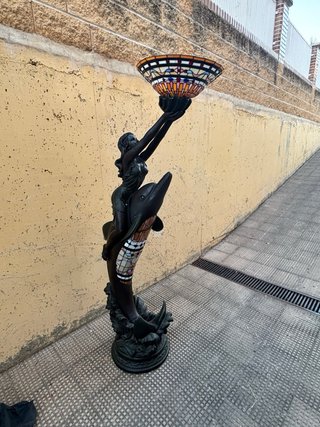 Lámpara Mujer y Delfín Tiffany