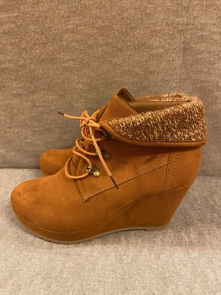 Botines cuña Tex vuelta punto marrones T40
