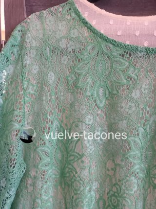 Sobrevestido asimétrico blonda ♡ New Collection *