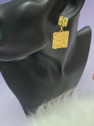 Pendientes largos acero inoxidable dorados