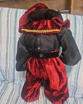 Bambola porcellana velluto nero e rosso