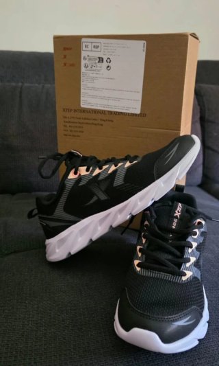 Zapatillas XEP Negras Naranja Blancas