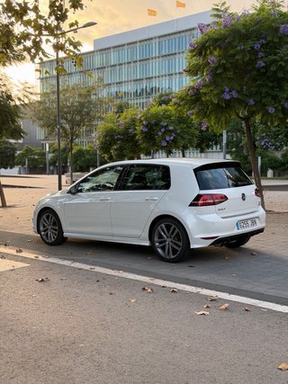 VW Golf 2014 R-Line TSI 150CV Gasolina