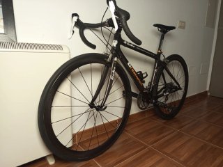Bicicleta de carretera Goka Full Carbon talla S