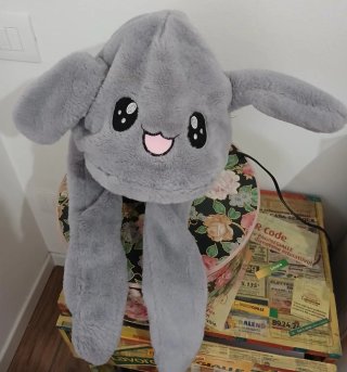 Cappello coniglio peluche orecchie si muovono