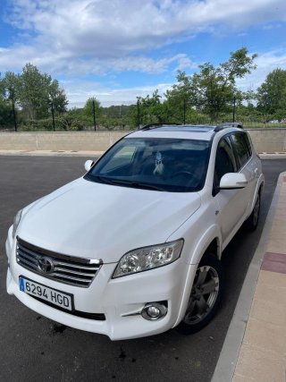 Toyota RAV4 2011