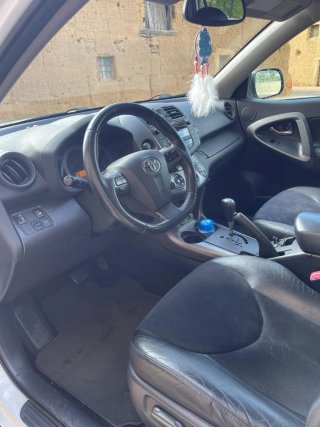 Toyota RAV4 2011