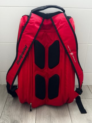 Paletero Bullpadel Vertex + Bolsa Ropa Deportiva