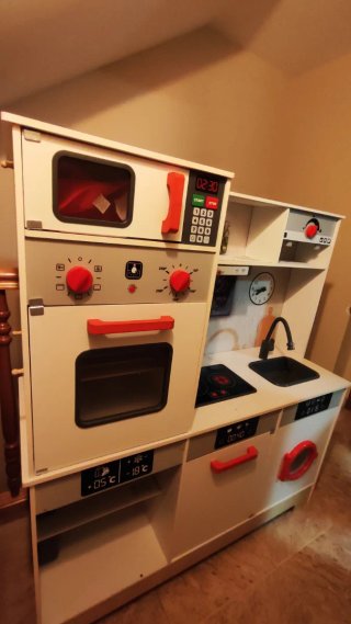 Cocinita de madera para niños