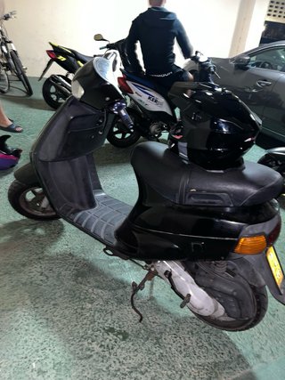 piaggio zip