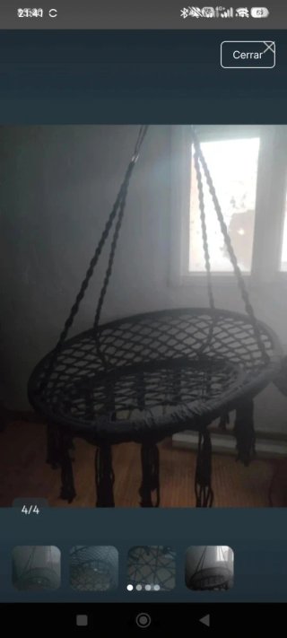 Mecedora de hilos negra