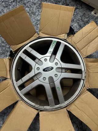 Llanta Ford Focus 15
