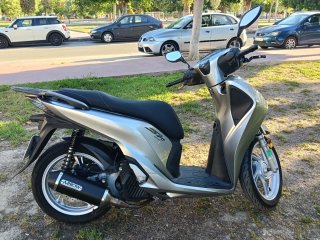Honda SH 125cc Scooter Plata