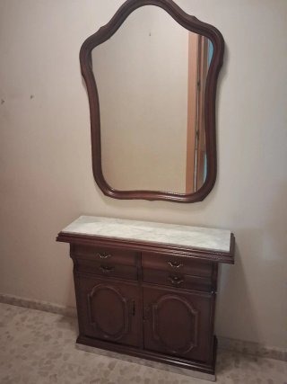 Mueble recibidor madera y mármol