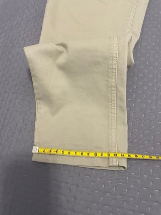 2 paia pantaloni uomo beige e blu